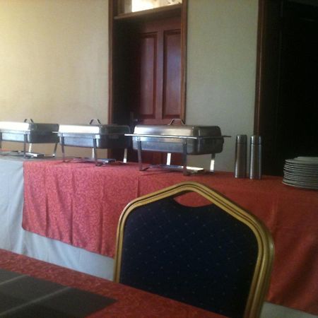 Westcliff Hotel Lira Extérieur photo