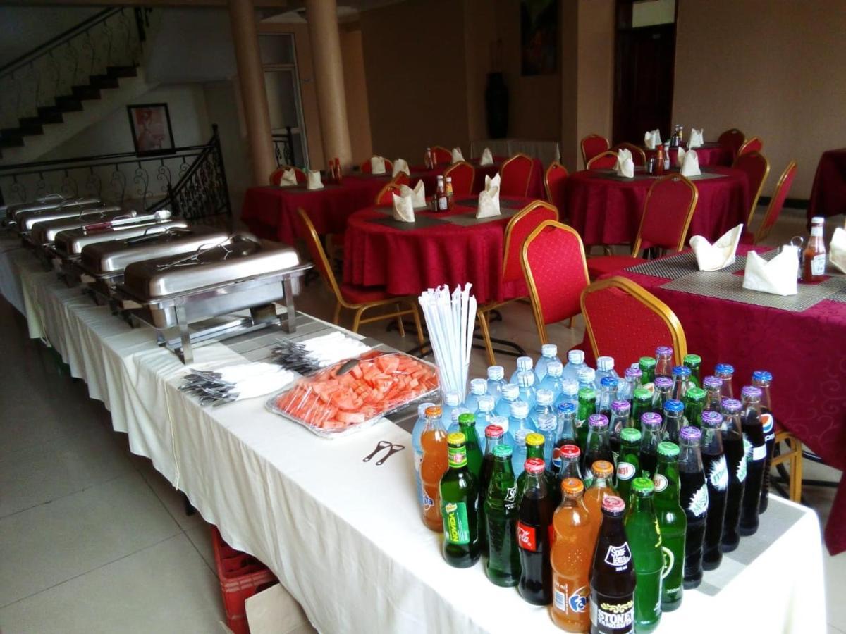 Westcliff Hotel Lira Extérieur photo