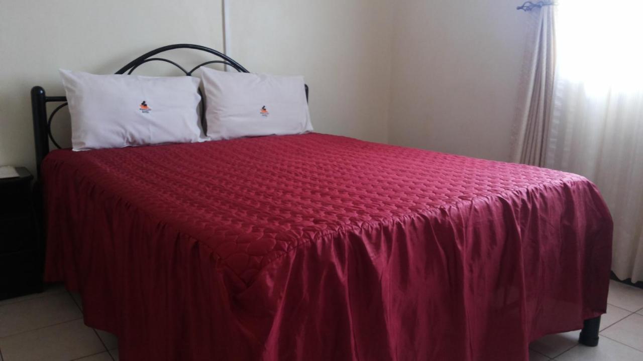 Westcliff Hotel Lira Extérieur photo