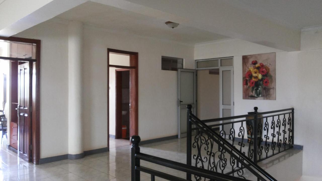 Westcliff Hotel Lira Extérieur photo